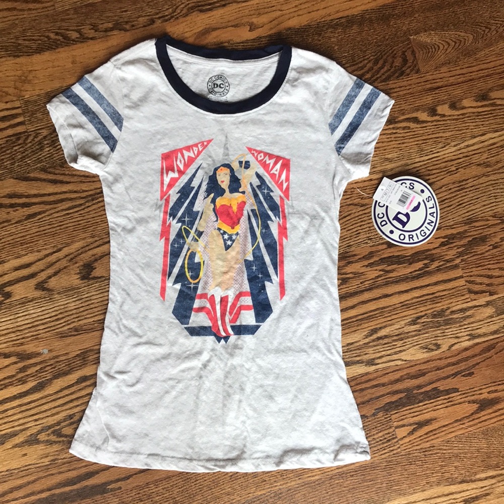 DC Wonder Woman T-shirt